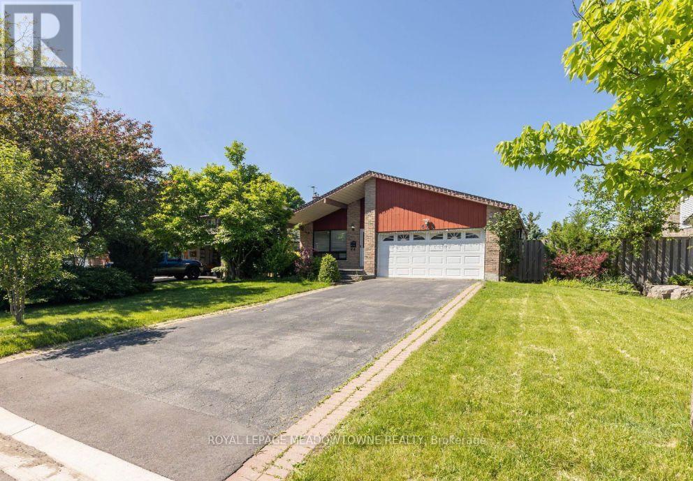 468 GOWLAND CRESCENT, Milton, Ontario