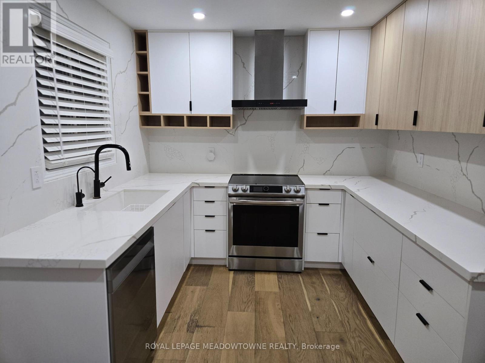 468 Gowland Crescent, Milton, Ontario  L9T 4E5 - Photo 10 - W12694346