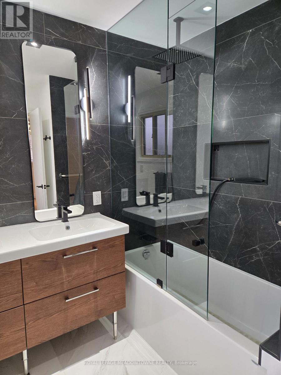 468 Gowland Crescent, Milton, Ontario  L9T 4E5 - Photo 18 - W12694346