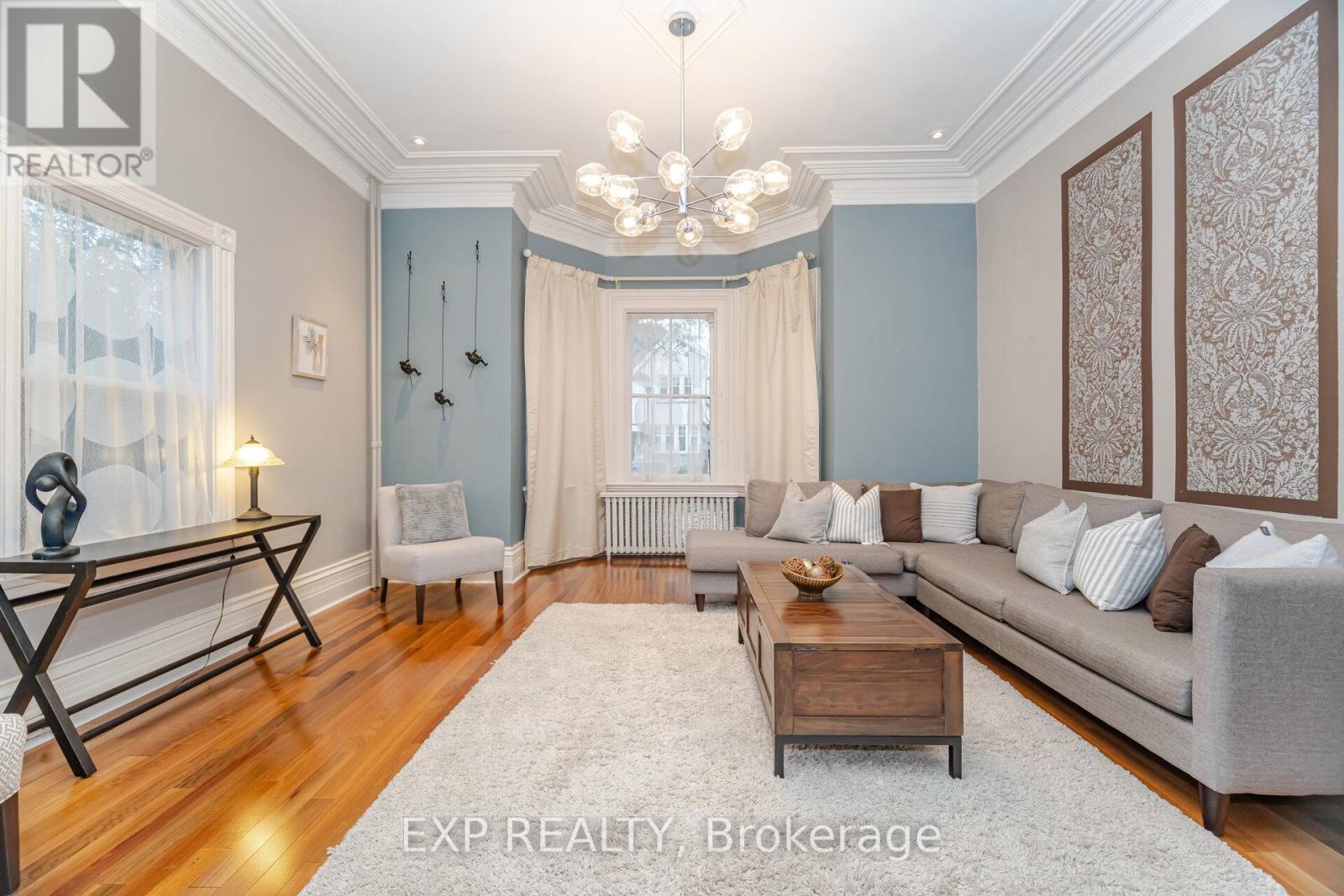 51 Chapel Street, Brampton, Ontario  L6W 2H5 - Photo 7 - W12694366