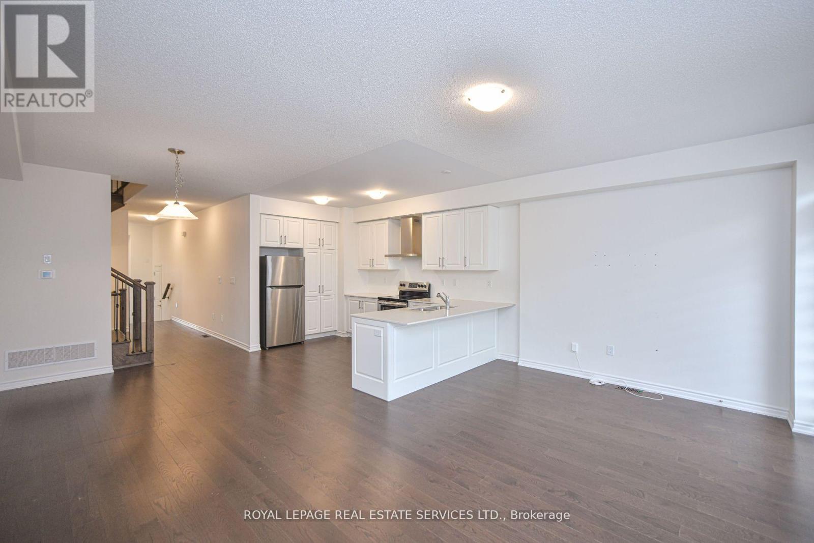 323 Thimbleweed Court, Milton, Ontario  L9E 1T2 - Photo 13 - W12694410