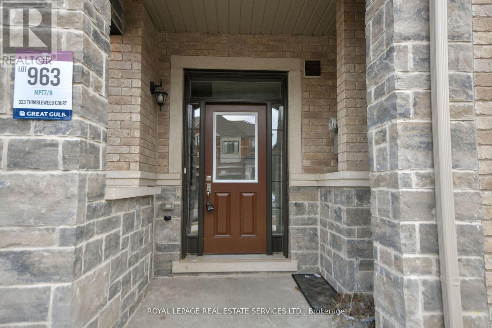 323 Thimbleweed Court, Milton, Ontario  L9E 1T2 - Photo 4 - W12694410