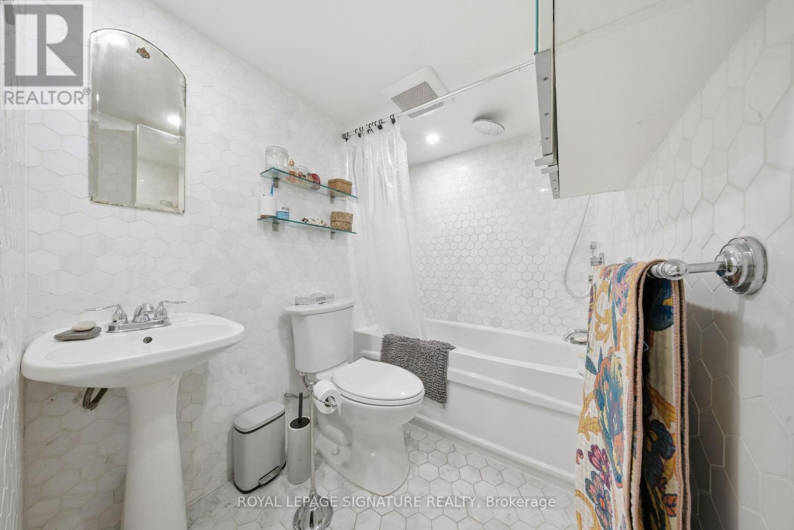 1273 Lansdowne Avenue, Toronto, Ontario  M6H 3Z9 - Photo 22 - W12694412