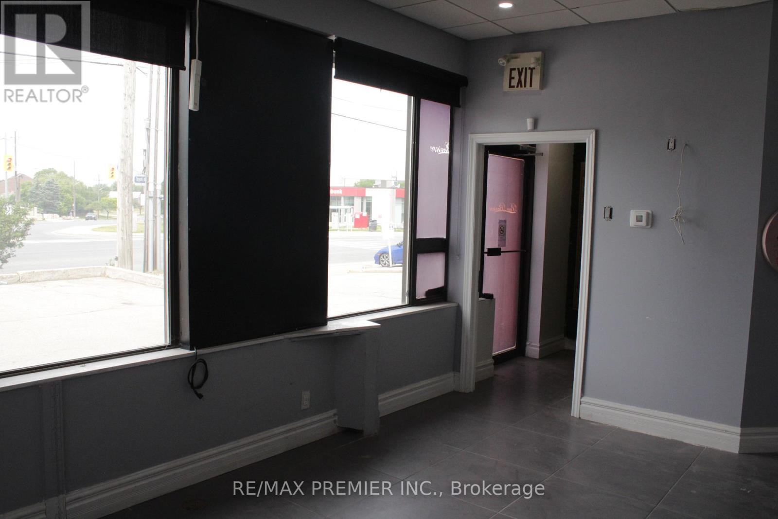 58 - 2300 Finch Avenue, Toronto, Ontario  M9M 2Y3 - Photo 10 - W12694454