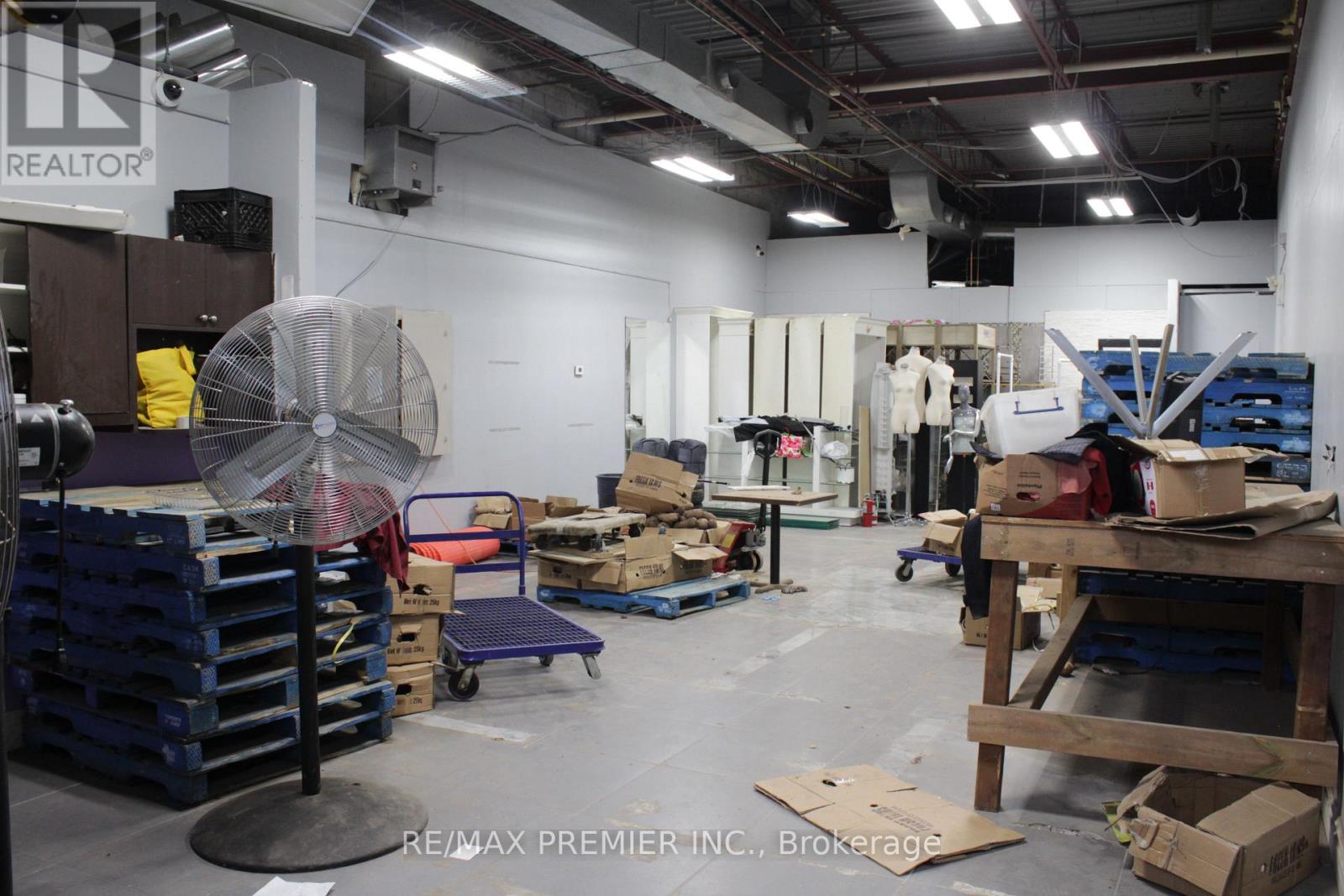 58 - 2300 Finch Avenue, Toronto, Ontario  M9M 2Y3 - Photo 12 - W12694454