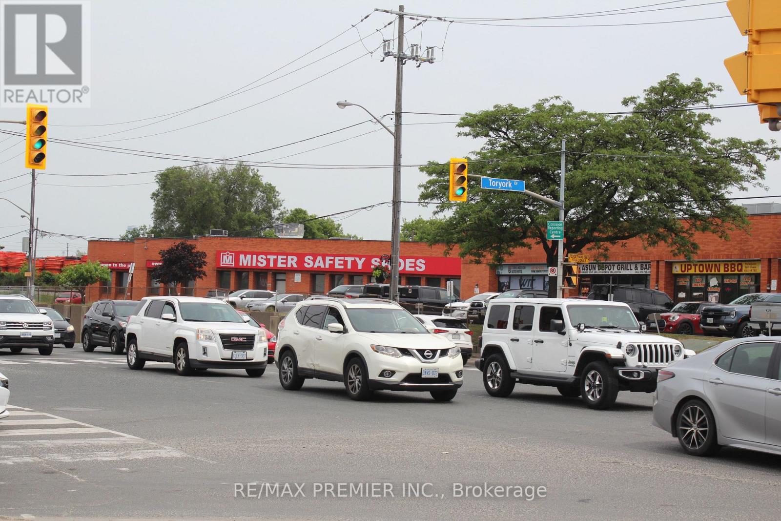 58 - 2300 Finch Avenue, Toronto, Ontario  M9M 2Y3 - Photo 16 - W12694454