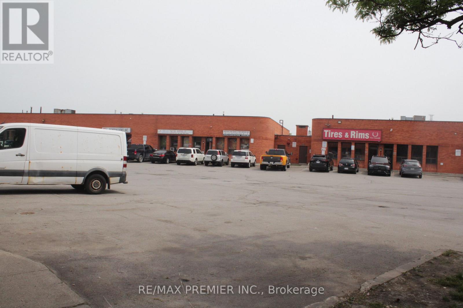 58 - 2300 Finch Avenue, Toronto, Ontario  M9M 2Y3 - Photo 24 - W12694454