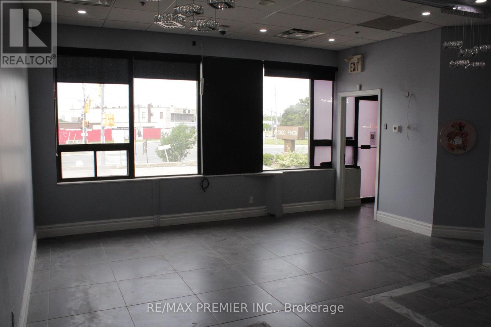 58 - 2300 Finch Avenue, Toronto, Ontario  M9M 2Y3 - Photo 9 - W12694454