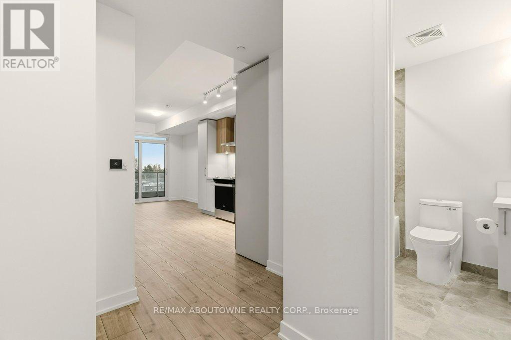 503 - 500 Plains Road E, Burlington, Ontario  L7T 0C8 - Photo 7 - W12694484