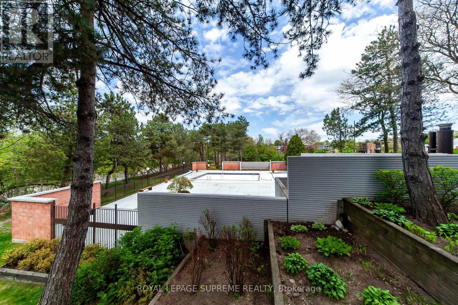 205 - 270 Scarlett Road, Toronto, Ontario  M6N 4X7 - Photo 20 - W12694540