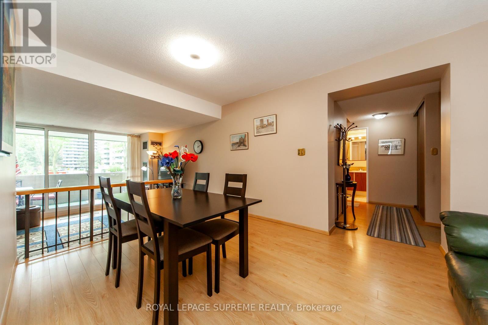 205 - 270 Scarlett Road, Toronto, Ontario  M6N 4X7 - Photo 4 - W12694540