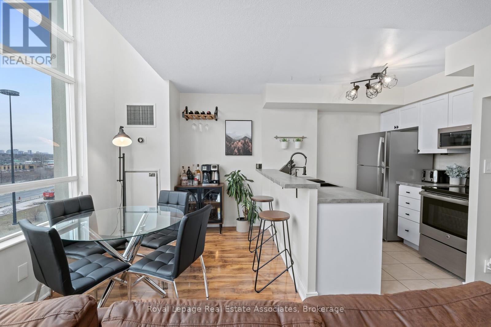 433 - 200 Manitoba Street, Toronto, Ontario  M8Y 3Y9 - Photo 11 - W12694552