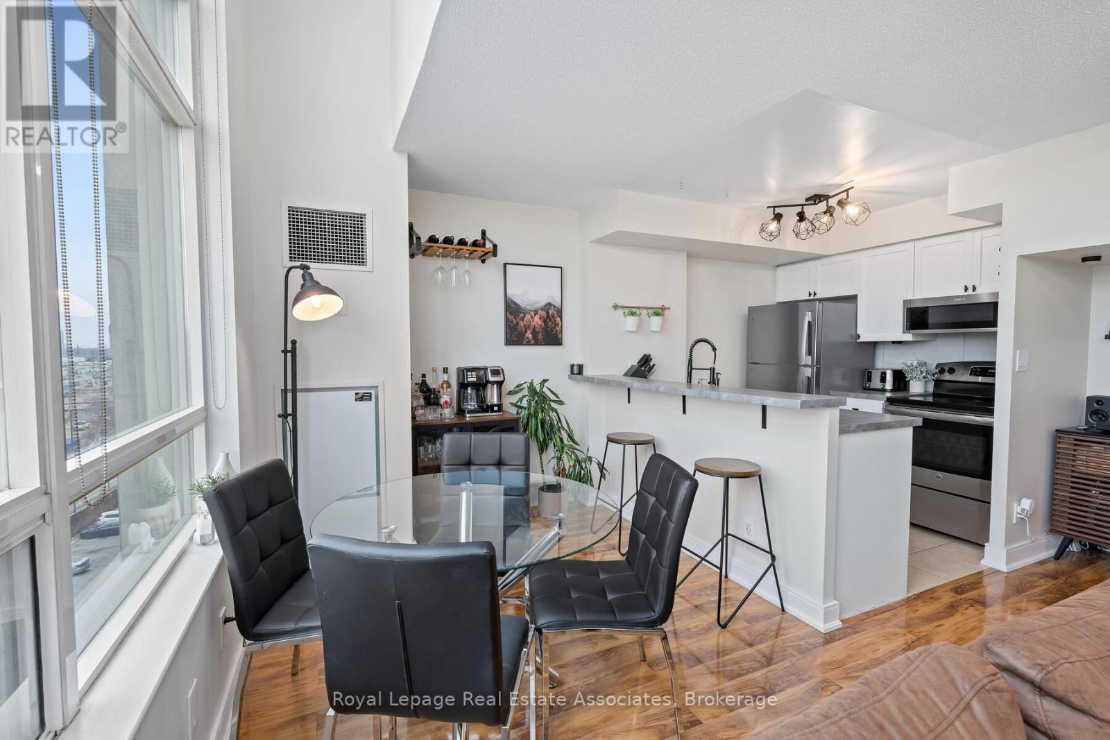 433 - 200 Manitoba Street, Toronto, Ontario  M8Y 3Y9 - Photo 12 - W12694552