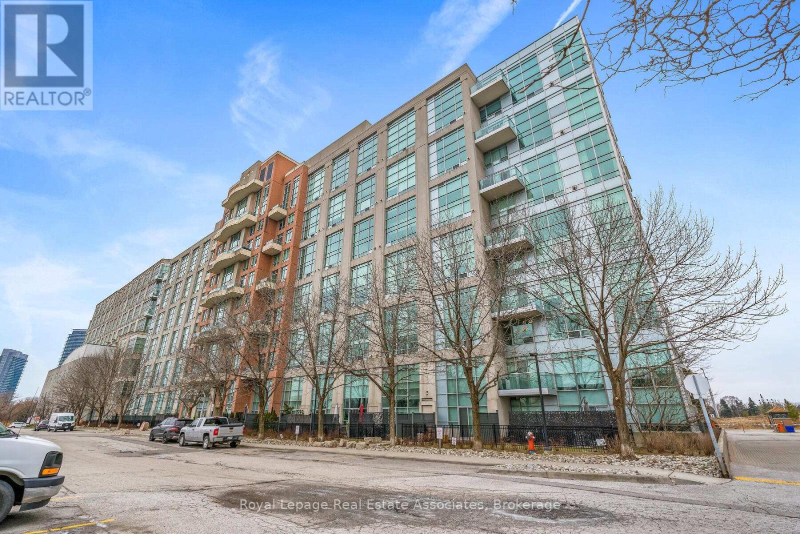 433 - 200 Manitoba Street, Toronto, Ontario  M8Y 3Y9 - Photo 2 - W12694552