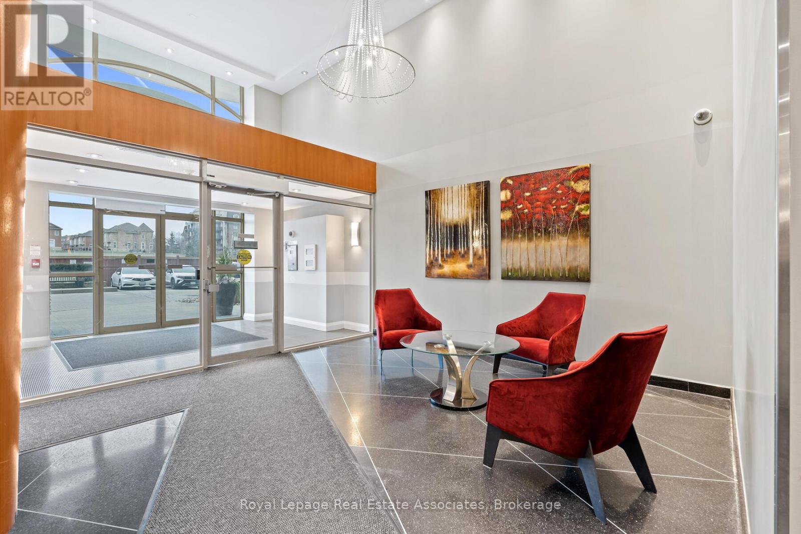 433 - 200 Manitoba Street, Toronto, Ontario  M8Y 3Y9 - Photo 4 - W12694552