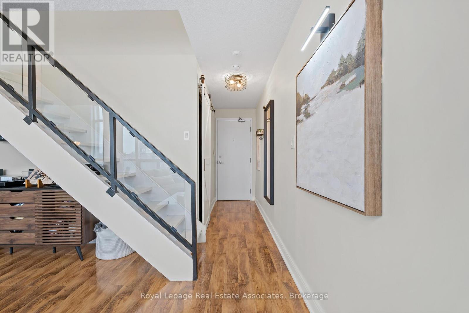 433 - 200 Manitoba Street, Toronto, Ontario  M8Y 3Y9 - Photo 5 - W12694552