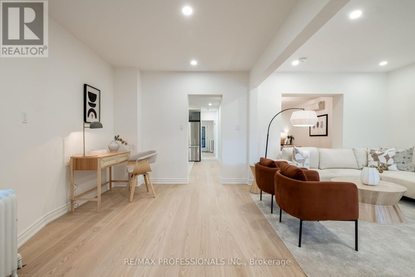 636 Runnymede Road, Toronto, Ontario  M6S 3A2 - Photo 13 - W12694570