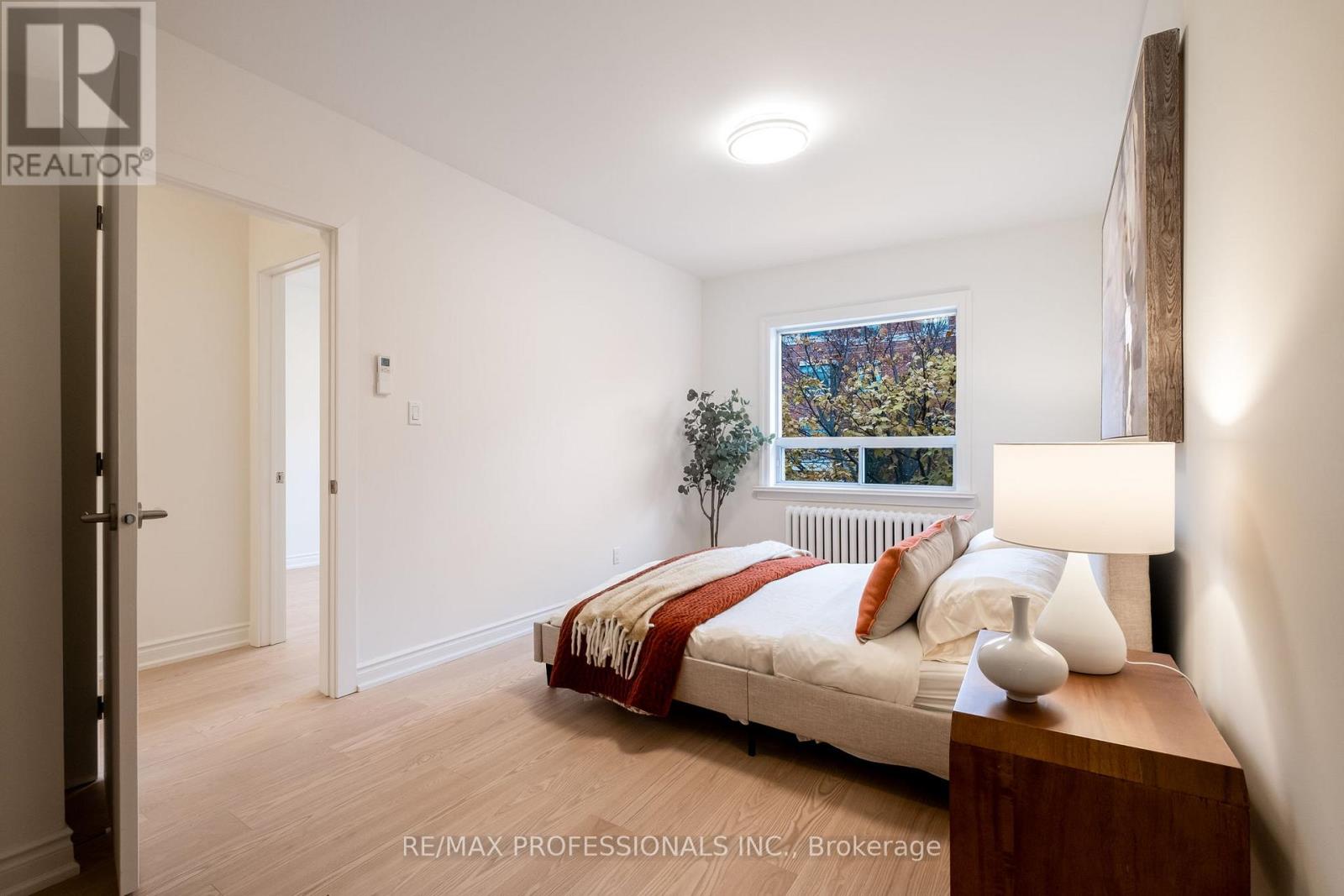 636 Runnymede Road, Toronto, Ontario  M6S 3A2 - Photo 16 - W12694570