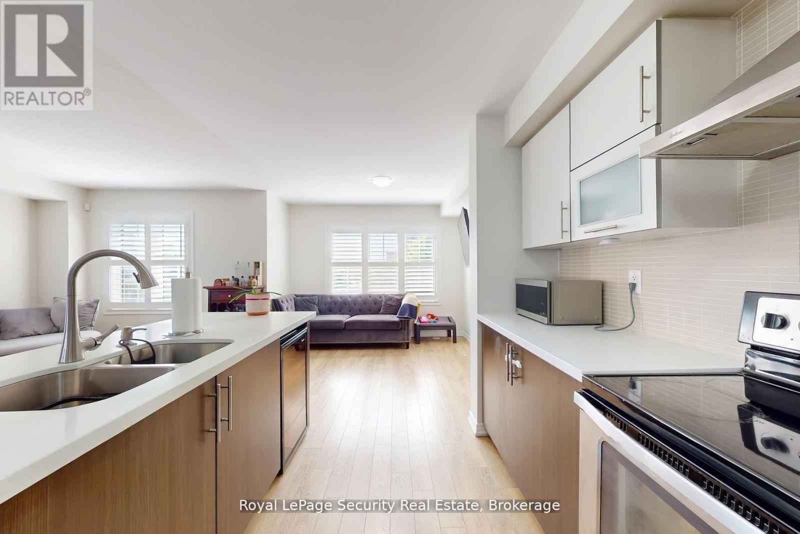 55 Golden Springs Drive, Brampton, Ontario  L7A 0C7 - Photo 11 - W12694586