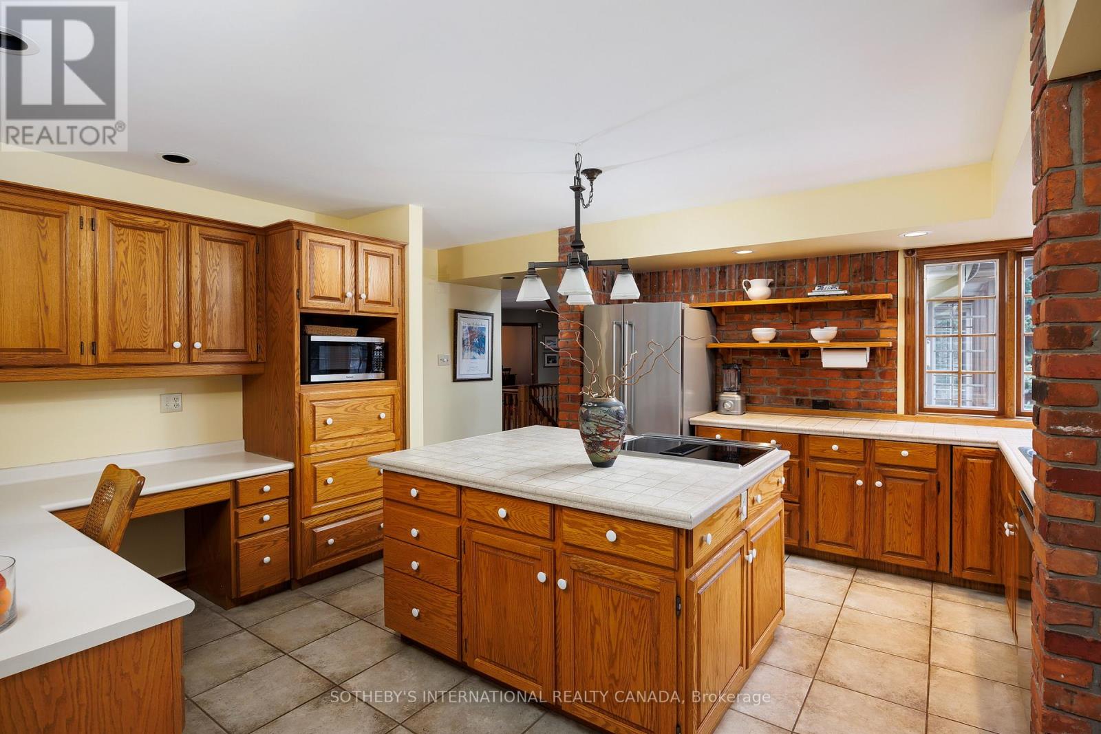 4207 Bridlepath Trail, Mississauga, Ontario  L5L 3K3 - Photo 11 - W12694604