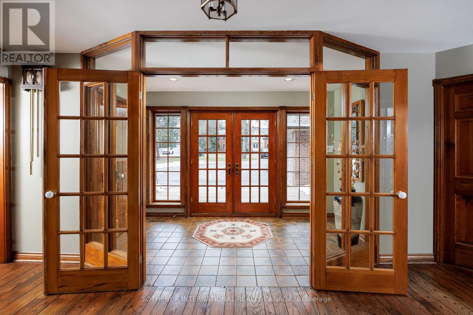 4207 Bridlepath Trail, Mississauga, Ontario  L5L 3K3 - Photo 2 - W12694604