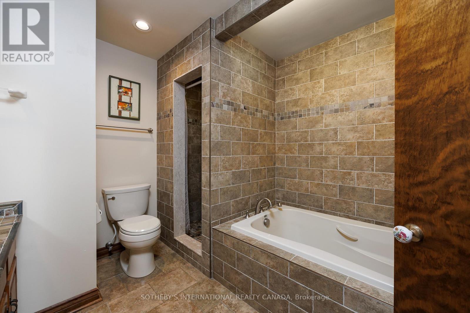 4207 Bridlepath Trail, Mississauga, Ontario  L5L 3K3 - Photo 26 - W12694604