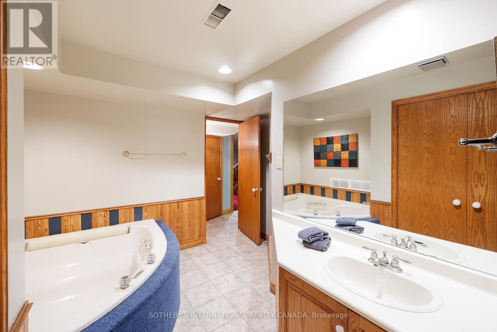 4207 Bridlepath Trail, Mississauga, Ontario  L5L 3K3 - Photo 43 - W12694604