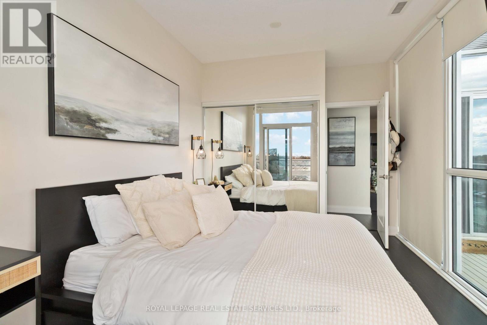 516 - 65 Speers Road, Oakville, Ontario  L6K 0J1 - Photo 15 - W12694616