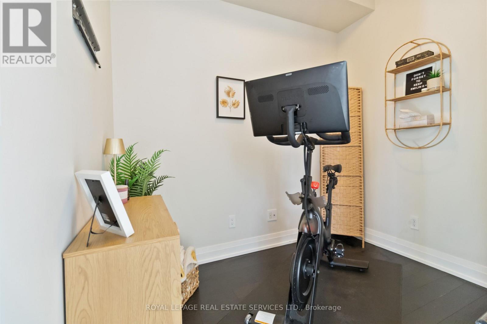 516 - 65 Speers Road, Oakville, Ontario  L6K 0J1 - Photo 18 - W12694616