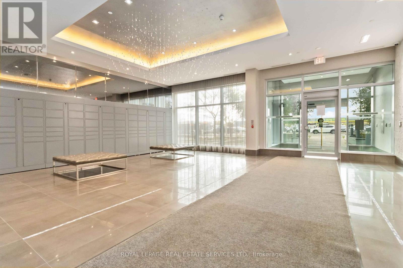 516 - 65 Speers Road, Oakville, Ontario  L6K 0J1 - Photo 3 - W12694616
