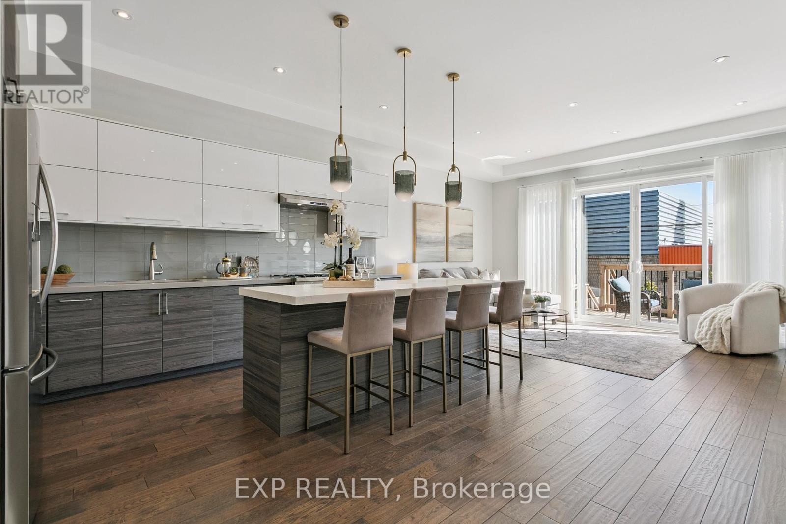 105 Twenty Second Street, Toronto, Ontario  M8V 3M5 - Photo 11 - W12694618