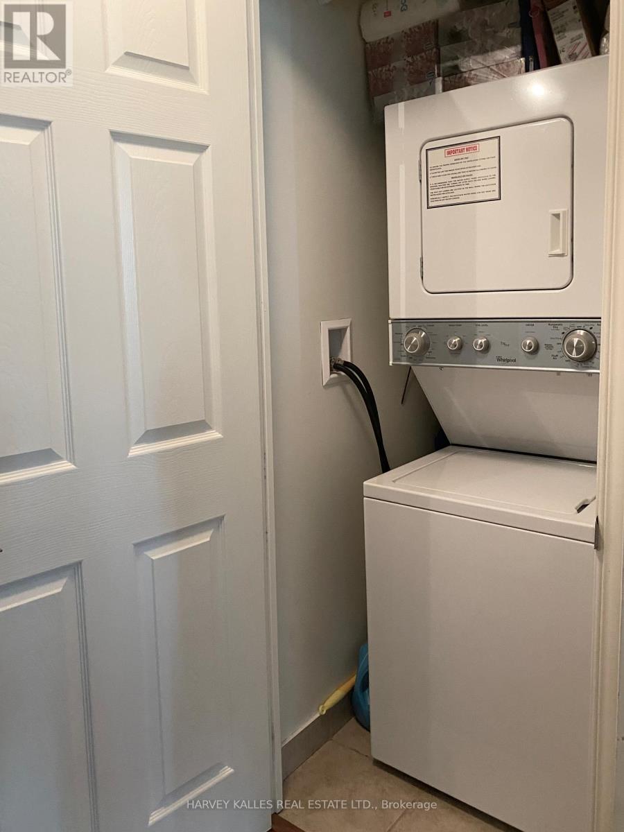 202 - 339 Rathburn Road W, Mississauga, Ontario  L5B 0K6 - Photo 11 - W12694634