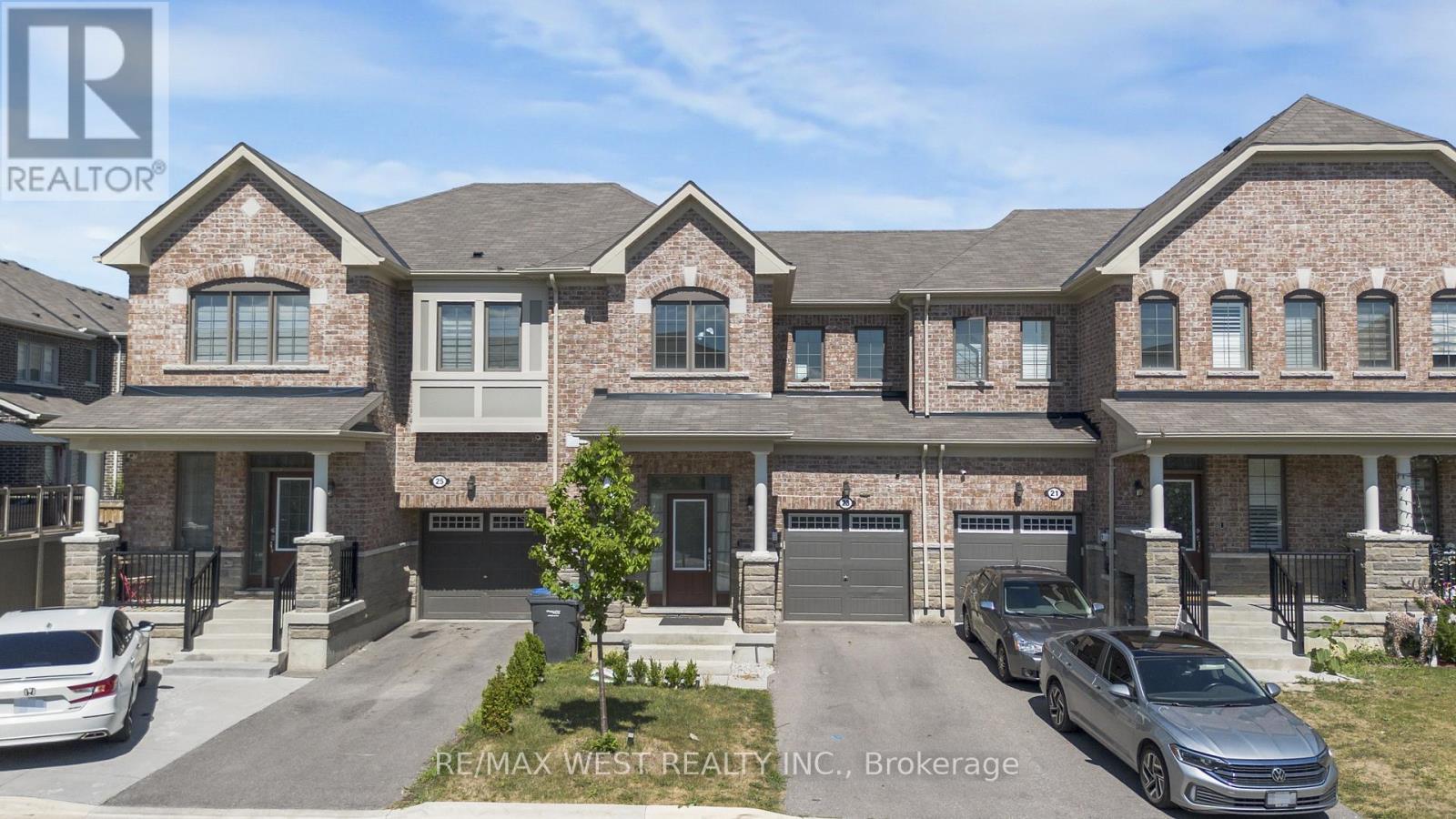 23 Circus Crescent, Brampton, Ontario  L7A 0H1 - Photo 1 - W12694636