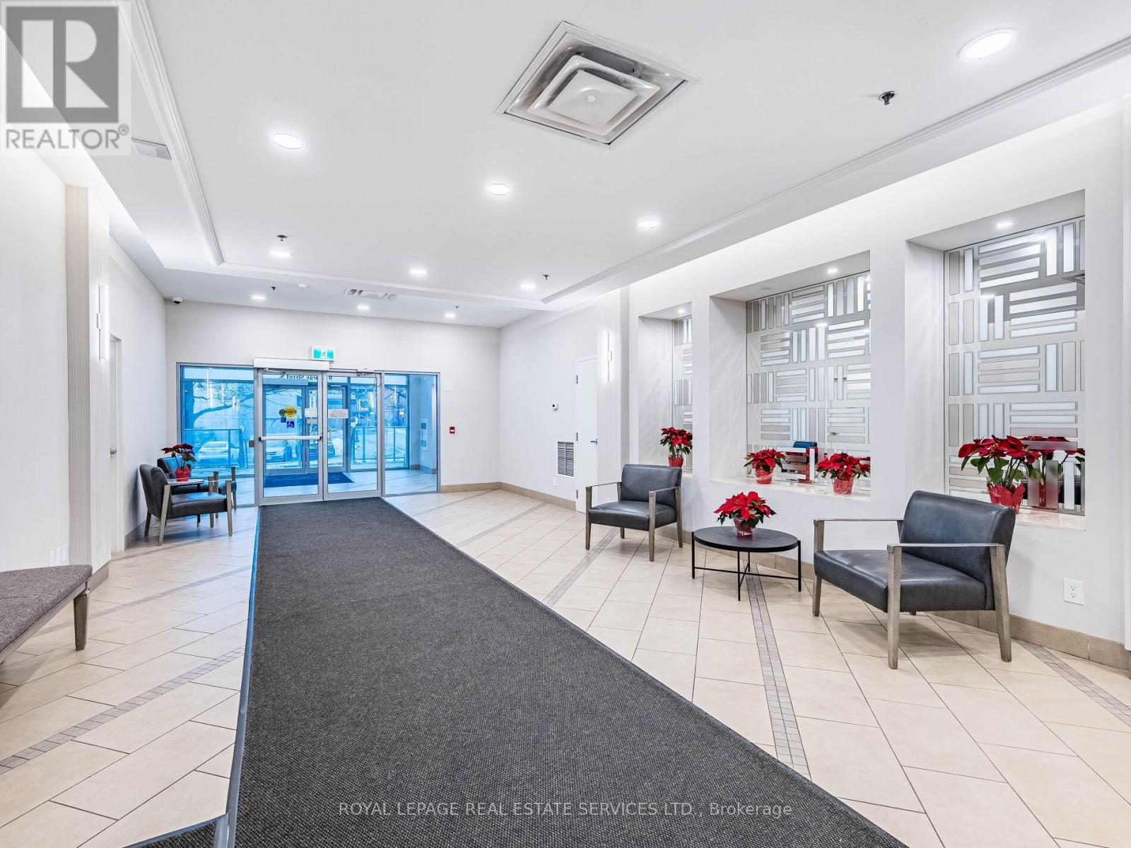 1602 - 9 George Street N, Brampton, Ontario  L6X 0T6 - Photo 3 - W12694646