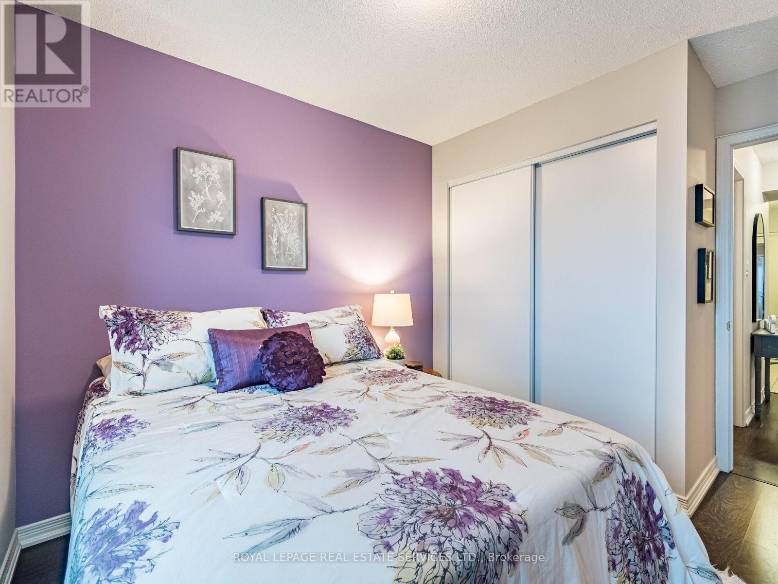 1602 - 9 George Street N, Brampton, Ontario  L6X 0T6 - Photo 32 - W12694646