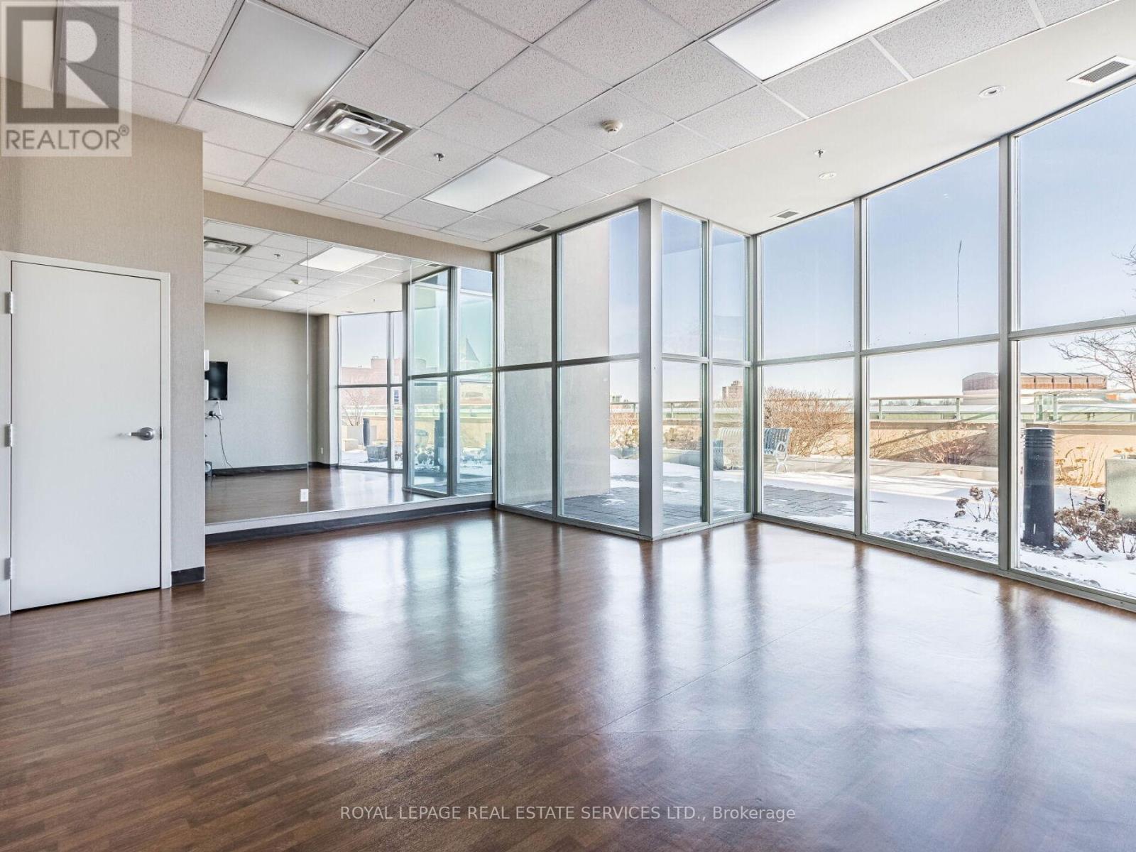 1602 - 9 George Street N, Brampton, Ontario  L6X 0T6 - Photo 39 - W12694646