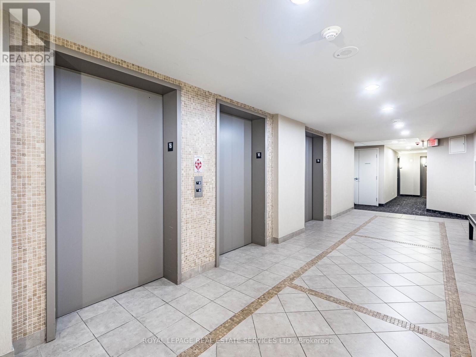 1602 - 9 George Street N, Brampton, Ontario  L6X 0T6 - Photo 5 - W12694646