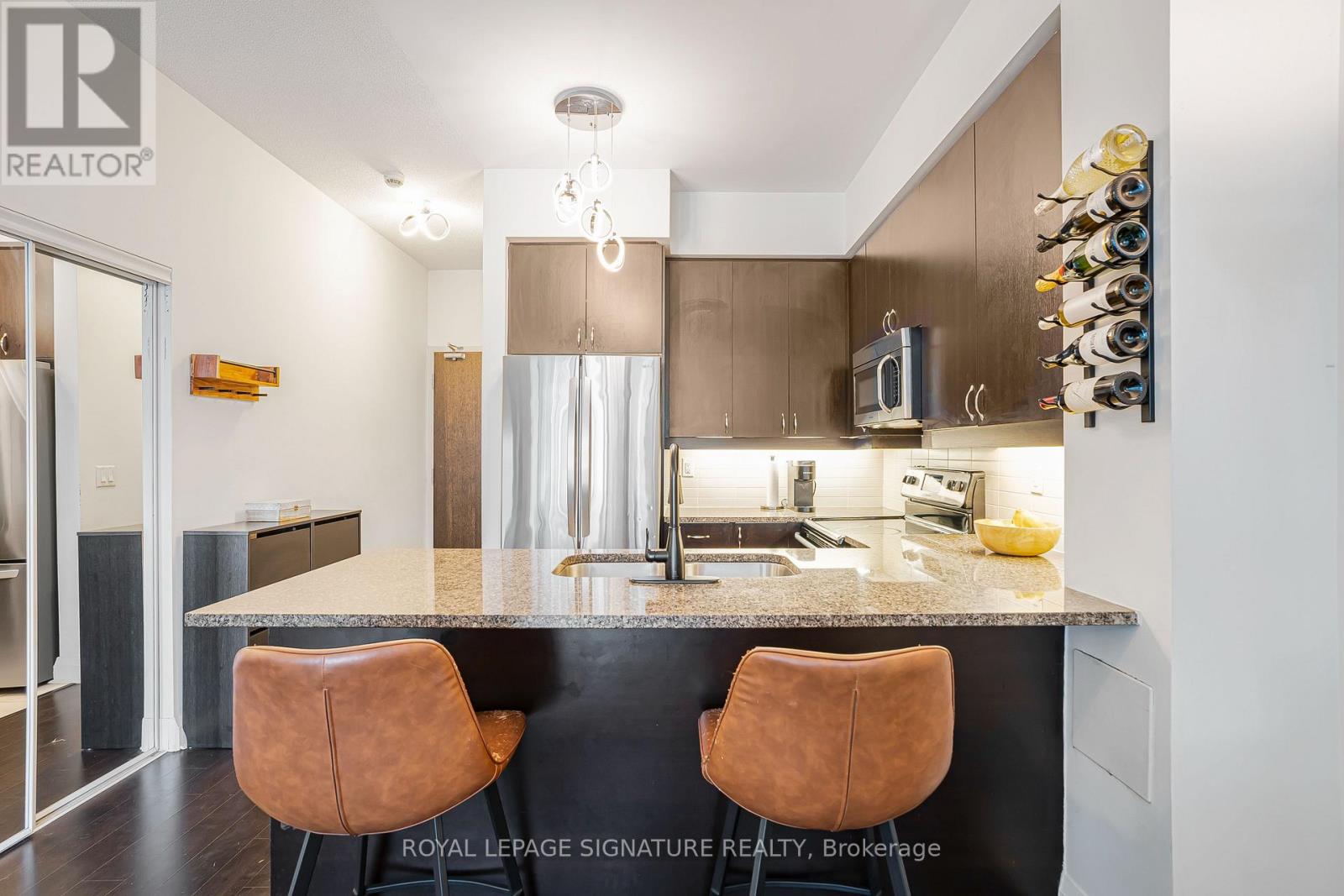 527 - 1185 The Queensway, Toronto, Ontario M8Z 0C6 - Photo 7 - W12694648