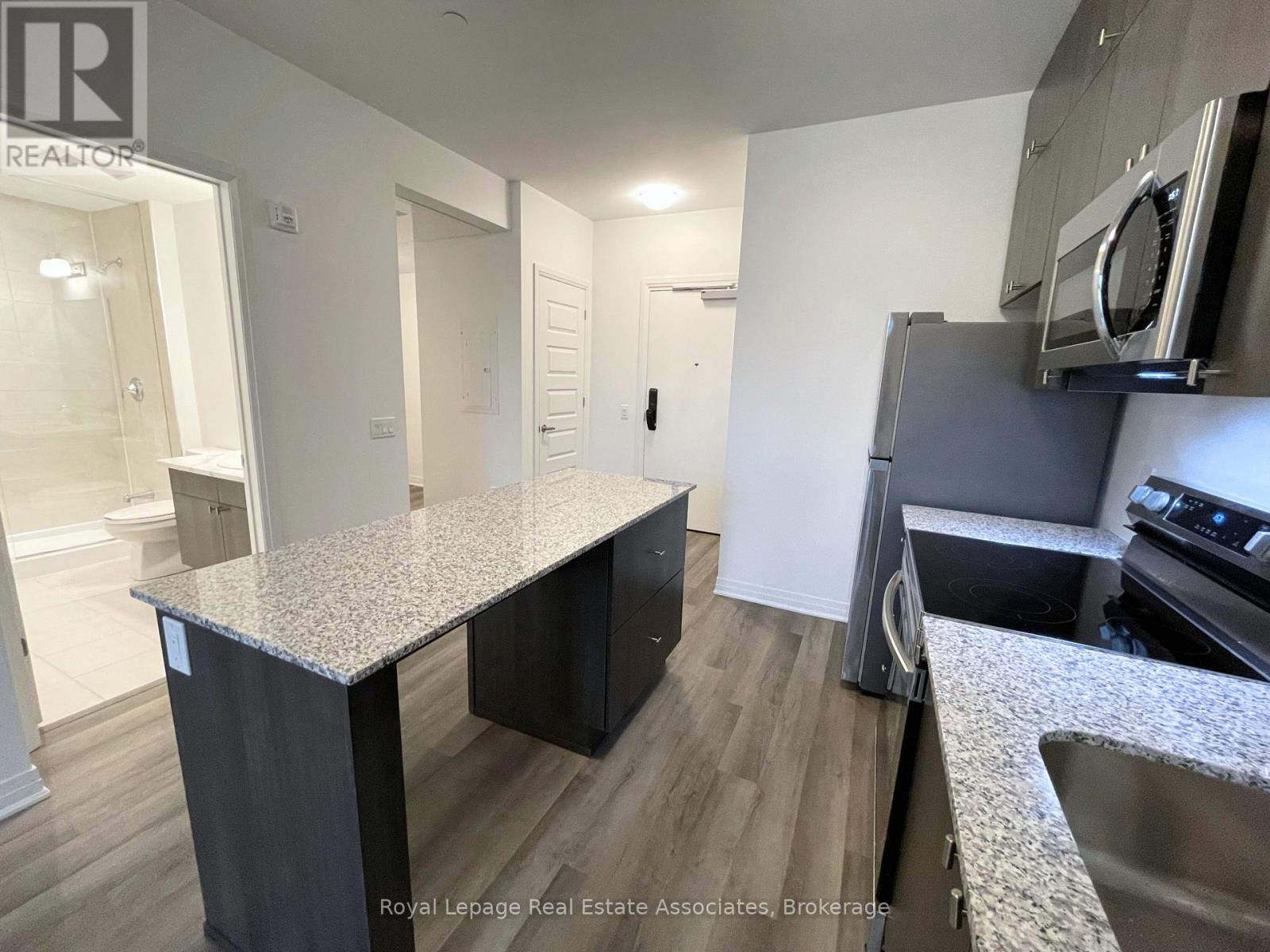 108 - 460 Gordon Krantz Avenue, Milton, Ontario  L9E 1Z2 - Photo 10 - W12694698