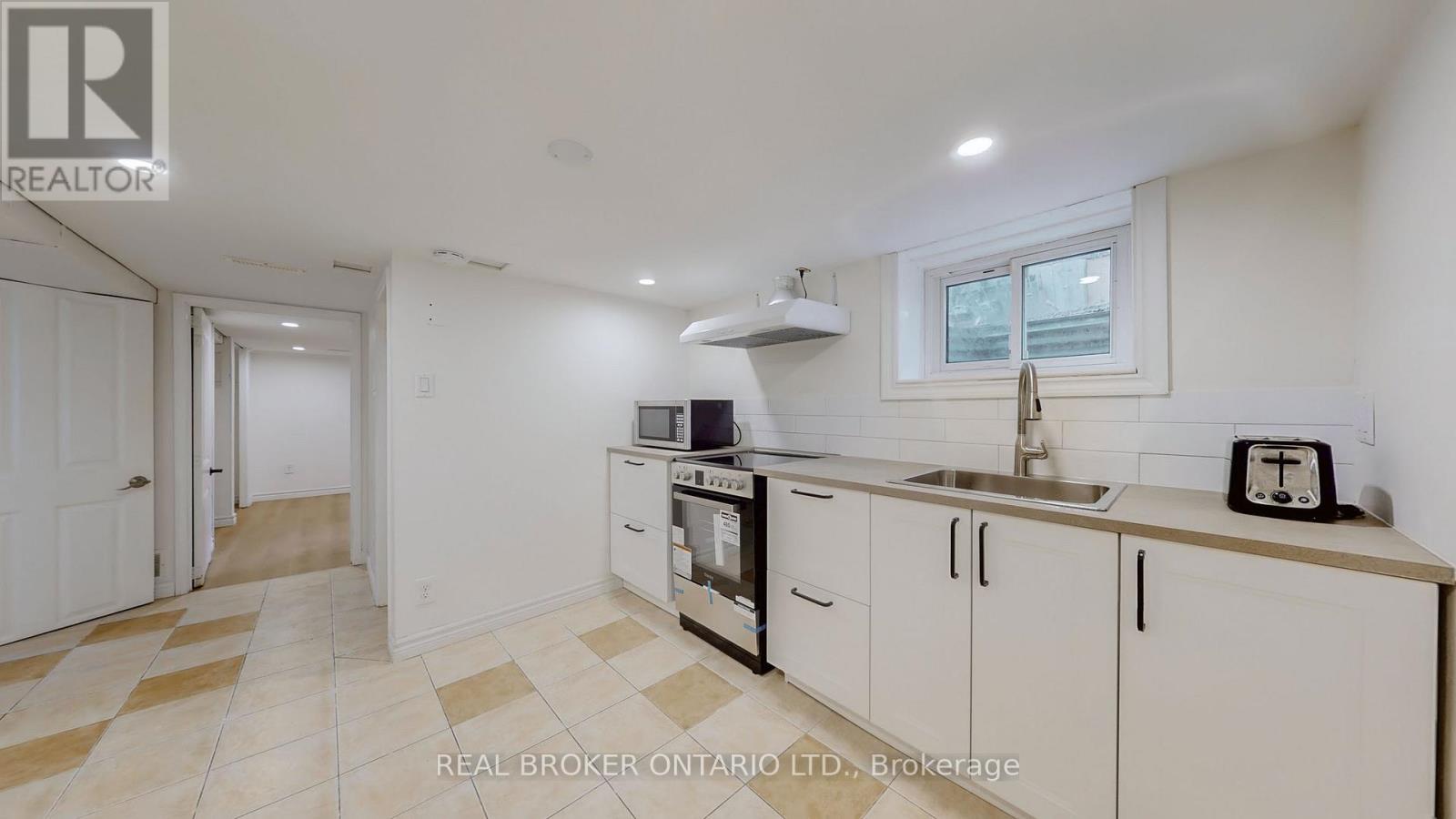 Bsmt - 164 William Street, Toronto (Weston), Ontario  M9N 2H1 - Photo 4 - W12694714