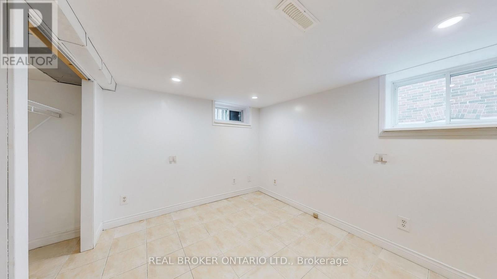 Bsmt - 164 William Street, Toronto (Weston), Ontario  M9N 2H1 - Photo 9 - W12694714