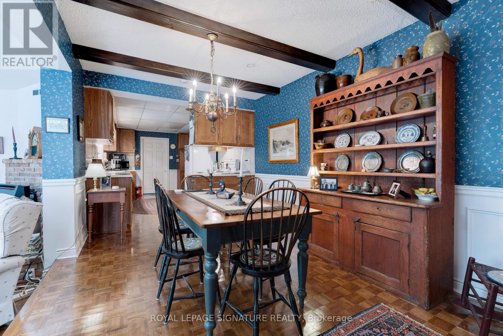 332 Coral Terrace, Oakville, Ontario  L6J 4C4 - Photo 10 - W12694730