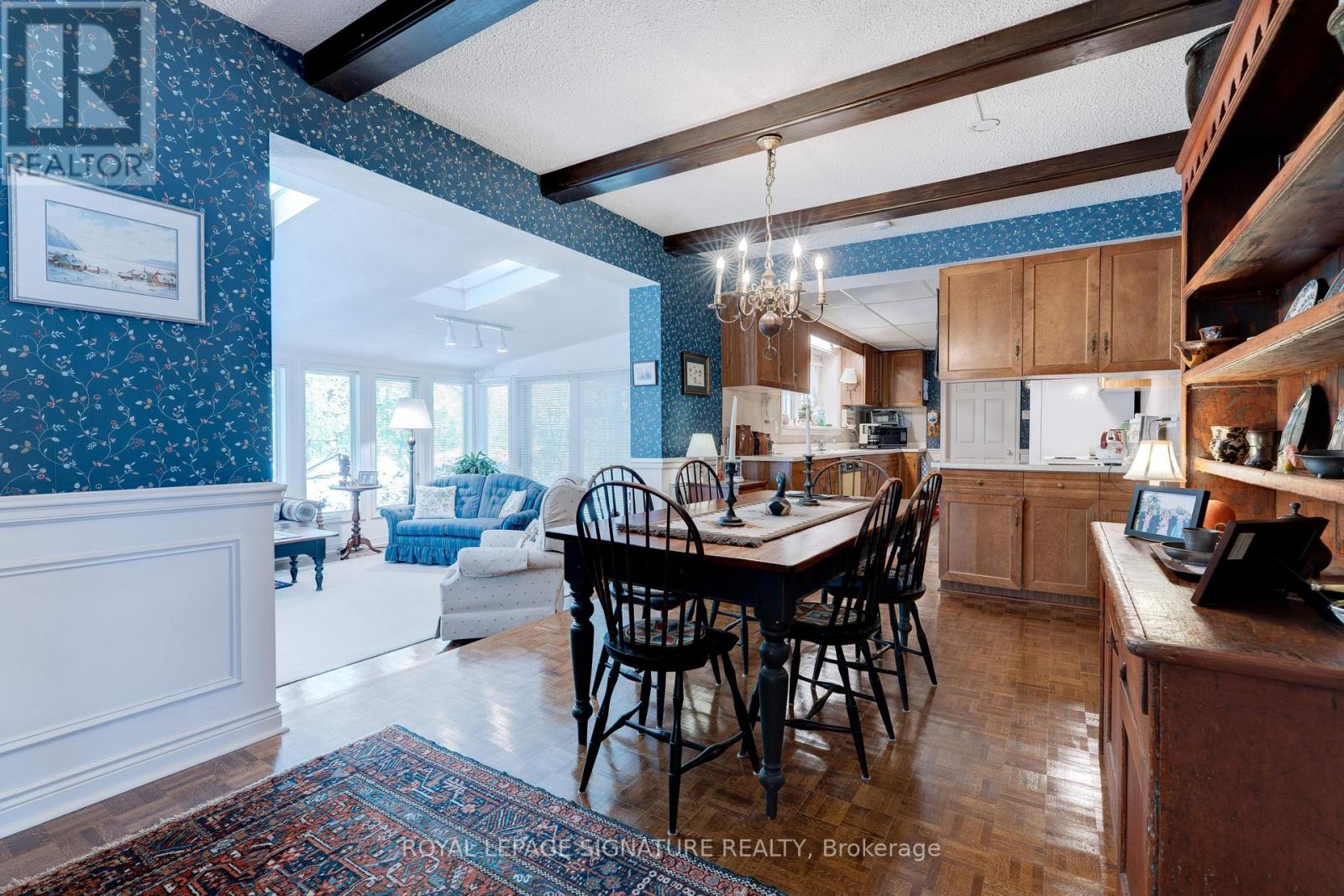 332 Coral Terrace, Oakville, Ontario  L6J 4C4 - Photo 9 - W12694730