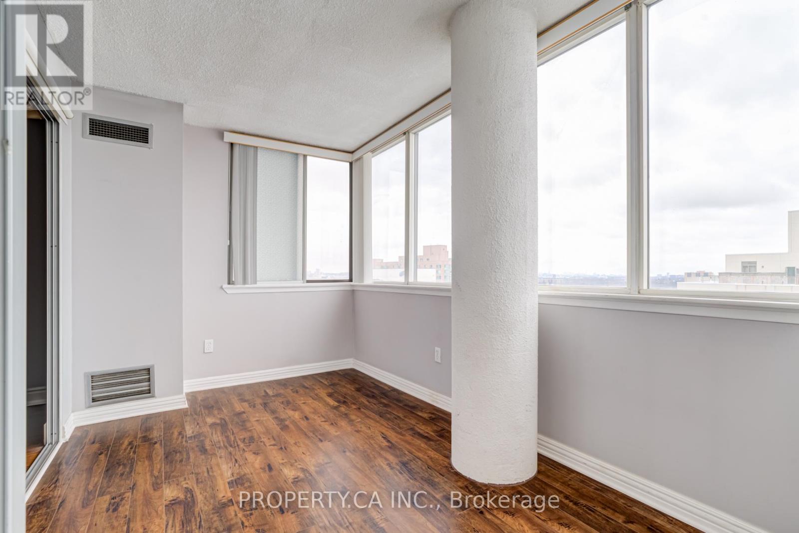 1812 - 10 Markbrook Lane, Toronto, Ontario  M9V 5E3 - Photo 11 - W12694736