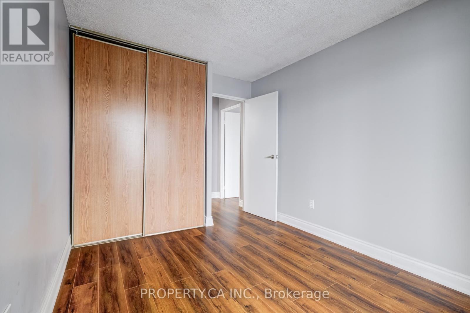 1812 - 10 Markbrook Lane, Toronto, Ontario  M9V 5E3 - Photo 13 - W12694736