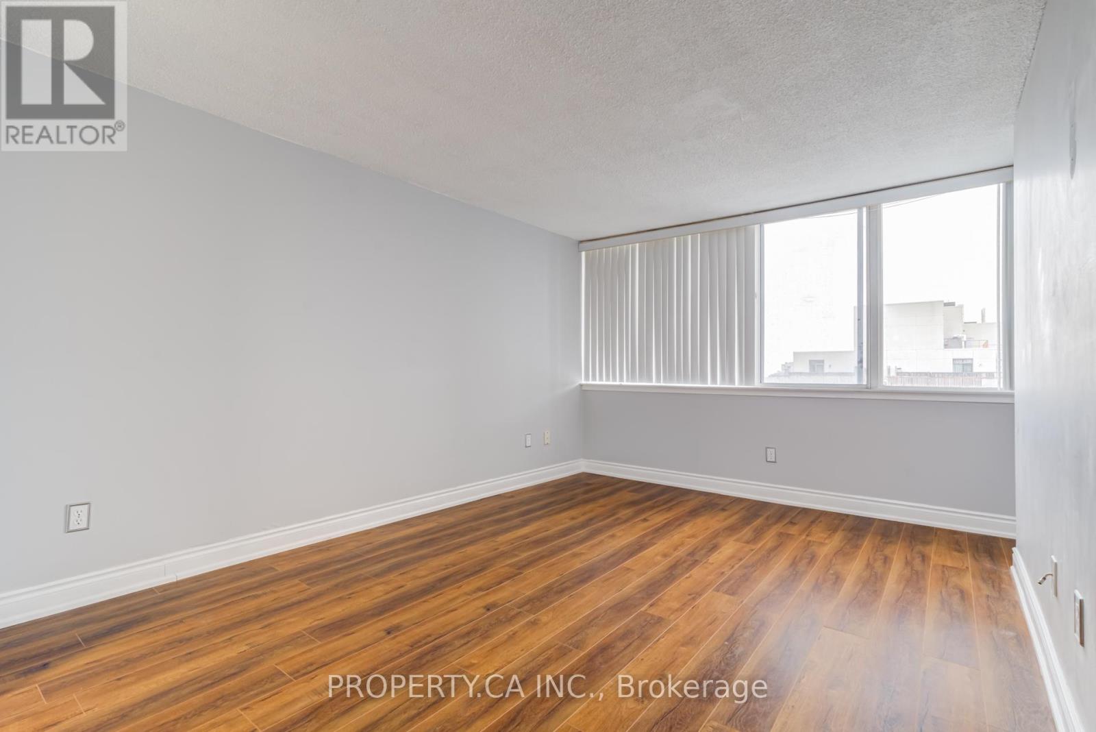 1812 - 10 Markbrook Lane, Toronto, Ontario  M9V 5E3 - Photo 14 - W12694736