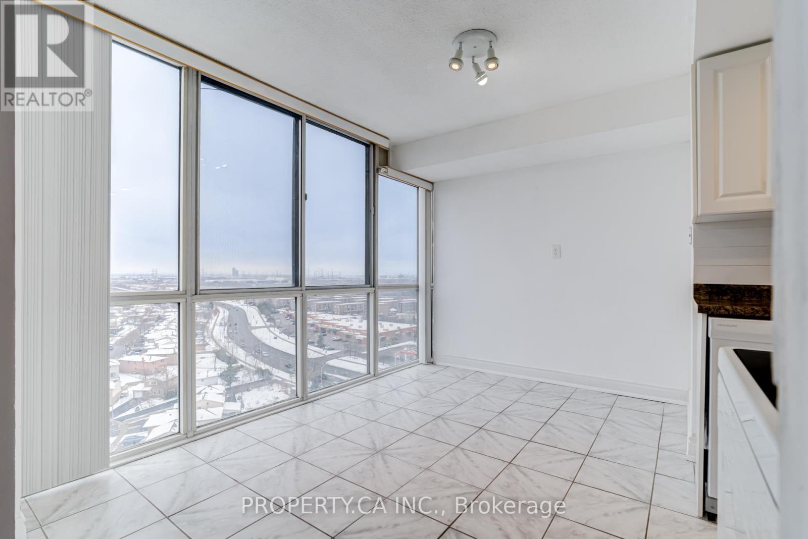 1812 - 10 Markbrook Lane, Toronto, Ontario  M9V 5E3 - Photo 8 - W12694736