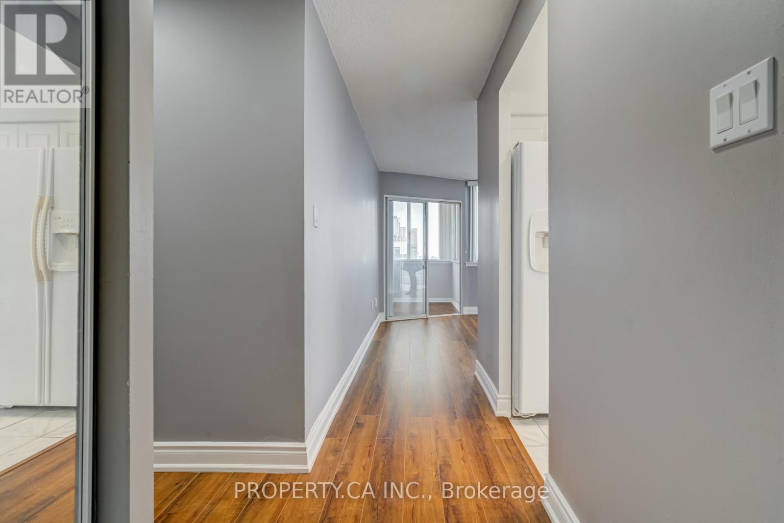 1812 - 10 Markbrook Lane, Toronto, Ontario  M9V 5E3 - Photo 9 - W12694736