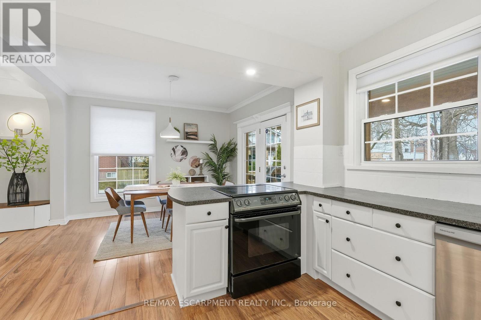 232 Mountain Park Avenue, Hamilton, Ontario  L8V 1A3 - Photo 20 - X12693112