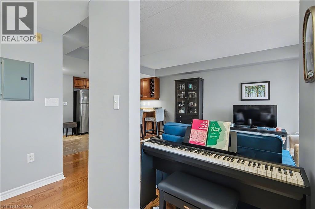 19 Waterford Drive Unit# 307, Guelph, Ontario  N1L 0G8 - Photo 16 - 40797425